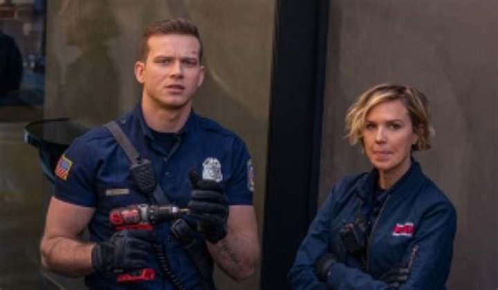 9-1-1 Introduces Arielle Kebbel As Lucy But Who Is Leaving The Show?
