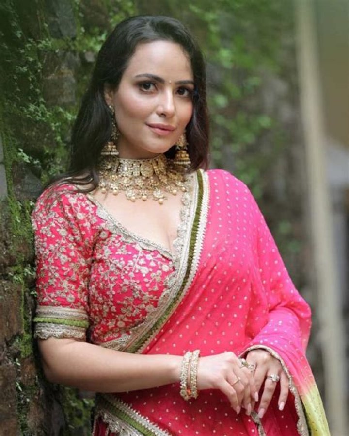 Aanchal Dhiman Height, Weight, Net Worth, Age, Birthday, Wikipedia, Who, Instagram, Biography