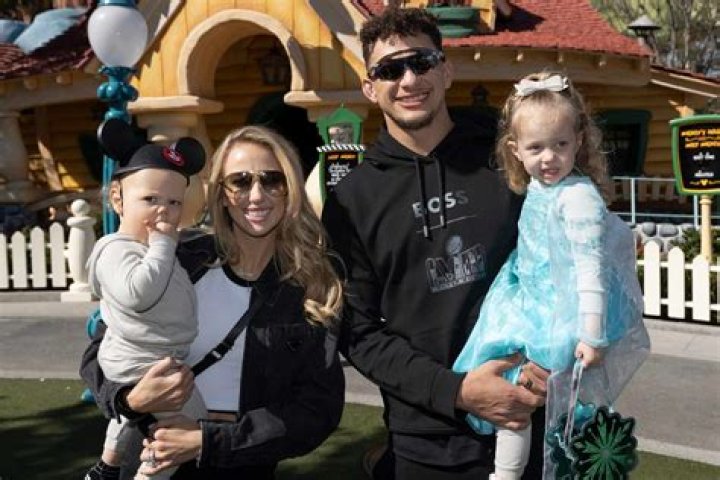 Does Corinna Kopf Have A Brother? Details About Her Family And Parents