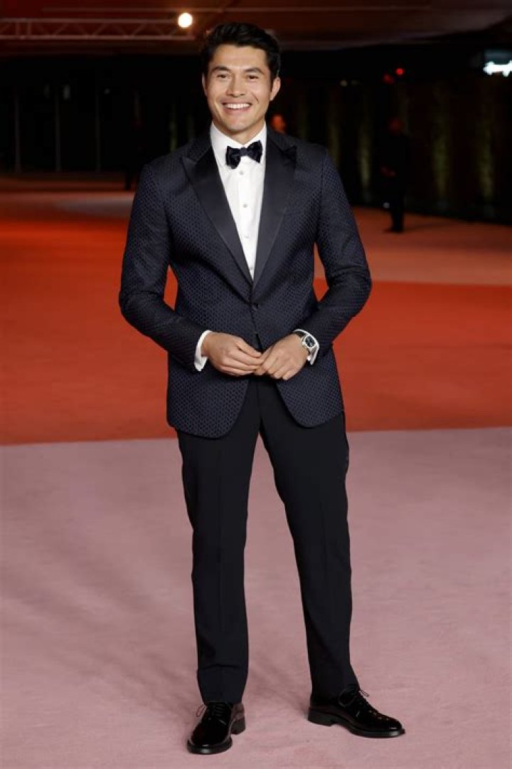 
Henry Golding Height, Weight, Net Worth, Age, Birthday, Wikipedia, Who, Nationality, Biography 