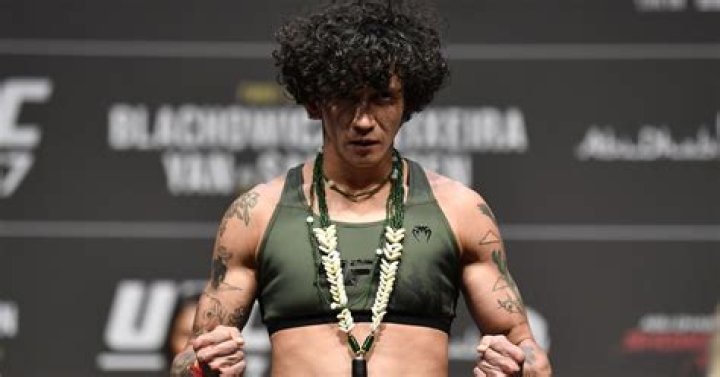 
Is Virna Jandiroba A Trans Man Or Woman? Brazilian MMA Fighter Opens Up About Her Sexuality 