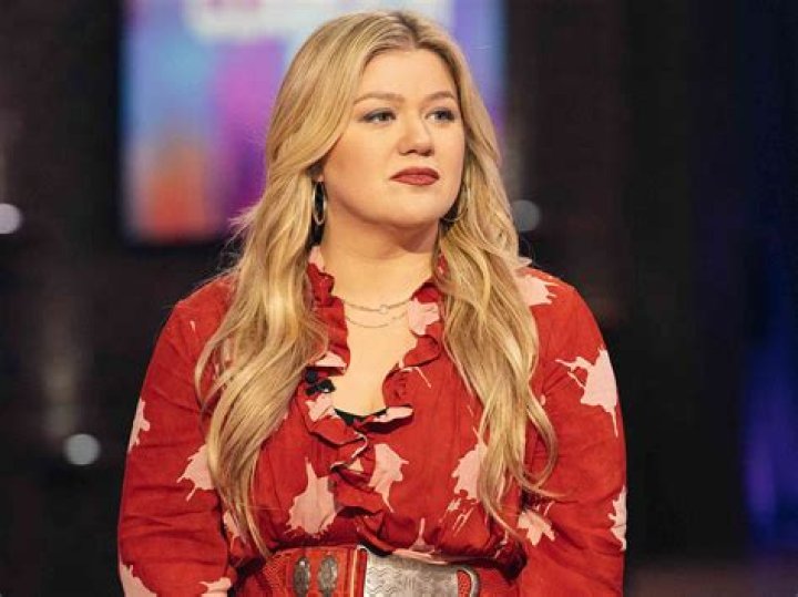 Kelly Clarkson Height, Age, Husband, Biography, Wiki, Net Worth