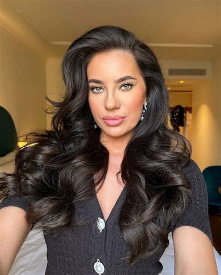 
KLAUDIA BADURA Height, Weight, Net Worth, Age, Birthday, Wikipedia, Who, Nationality, Biography 