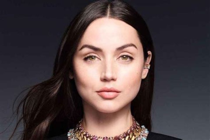 
Olivia Côte Height, Weight, Net Worth, Age, Birthday, Wikipedia, Who, Nationality, Biography 