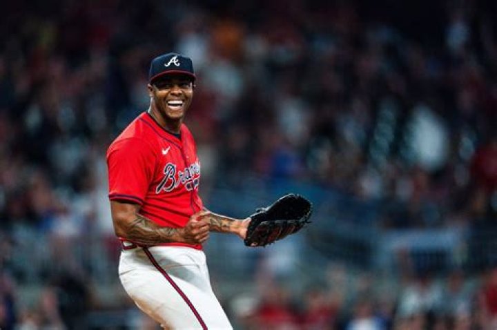 
Raisel Iglesias Height, Weight, Net Worth, Age, Birthday, Wikipedia, Who, Nationality, Biography 