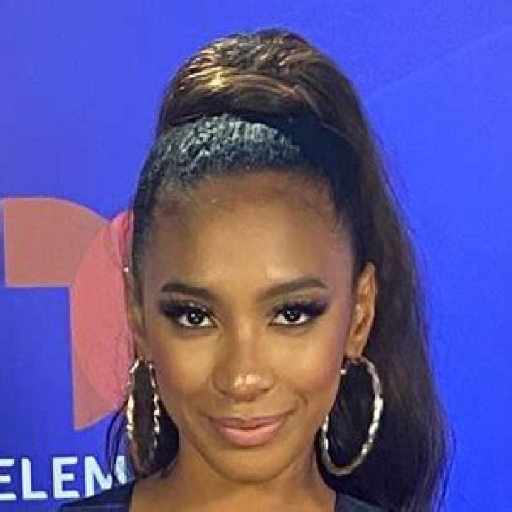 Richelle Knupper Height, Weight, Net Worth, Age, Birthday, Wikipedia, Who, Nationality, Biography