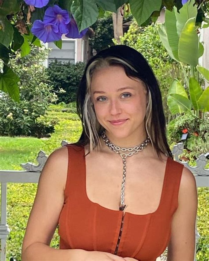
Sabrina Nichole Height, Weight, Net Worth, Age, Birthday, Wikipedia, Who, Instagram, Biography 