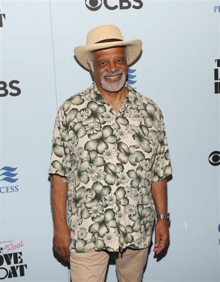 Ted Lange Height, Weight, Net Worth, Age, Birthday, Wikipedia, Who, Nationality, Biography