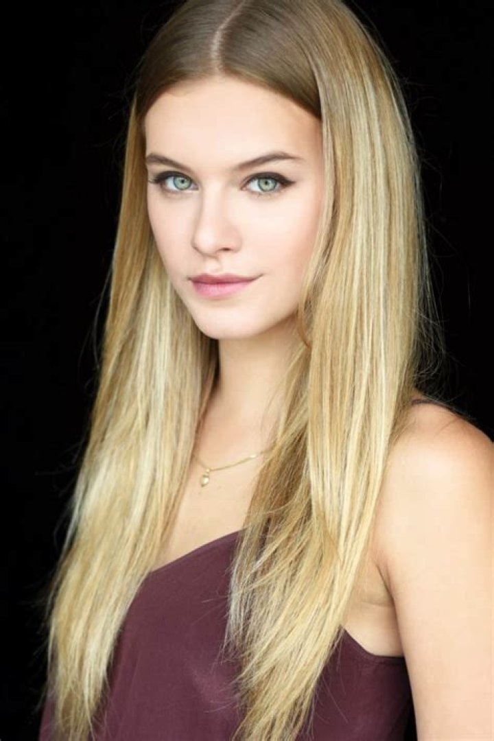 
Tiera Skovbye’s Wiki: Height, Age, Sister Ali Skovbye, Net Worth 