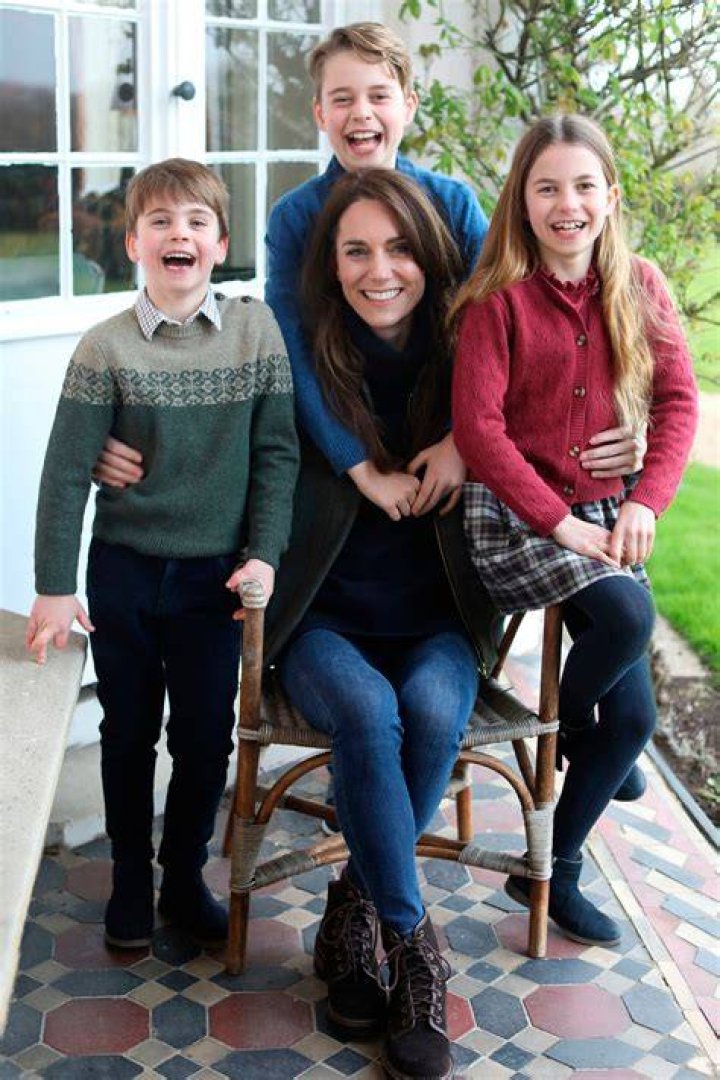 
Who Are Millie Wenham And Eliza Jane Wenham? David Wenham Kids, Wife Kate Agnew 